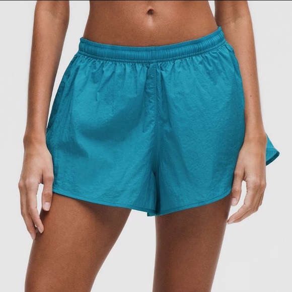 lululemon athletica Pants - Lululemon Dolphin-Hem Mid-Rise Running Short 3" - Hawaiian Blue - M